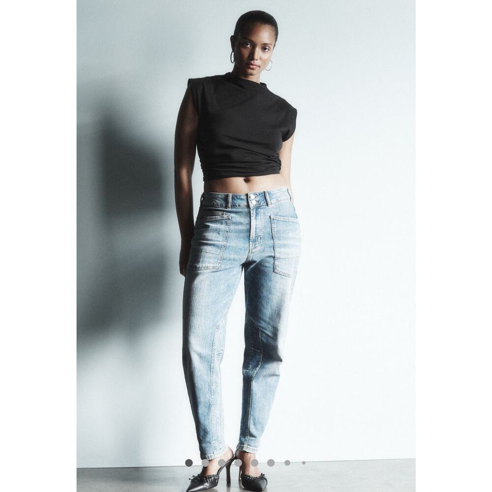 Anthropologie Pilcro The Wanderer Mid-Rise Relaxed -Leg Jean in Lonnie Wash